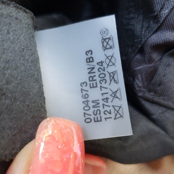 𝅺LONGCHAMP TRAVEL weekender gold/yellow patent leather satchel gold hardware. - Picture 12 of 17